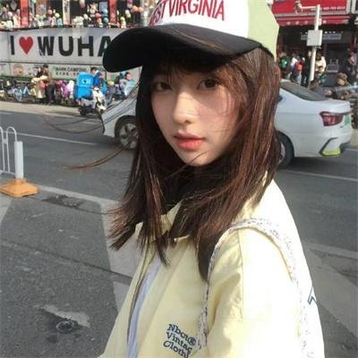 异形三角恋封面